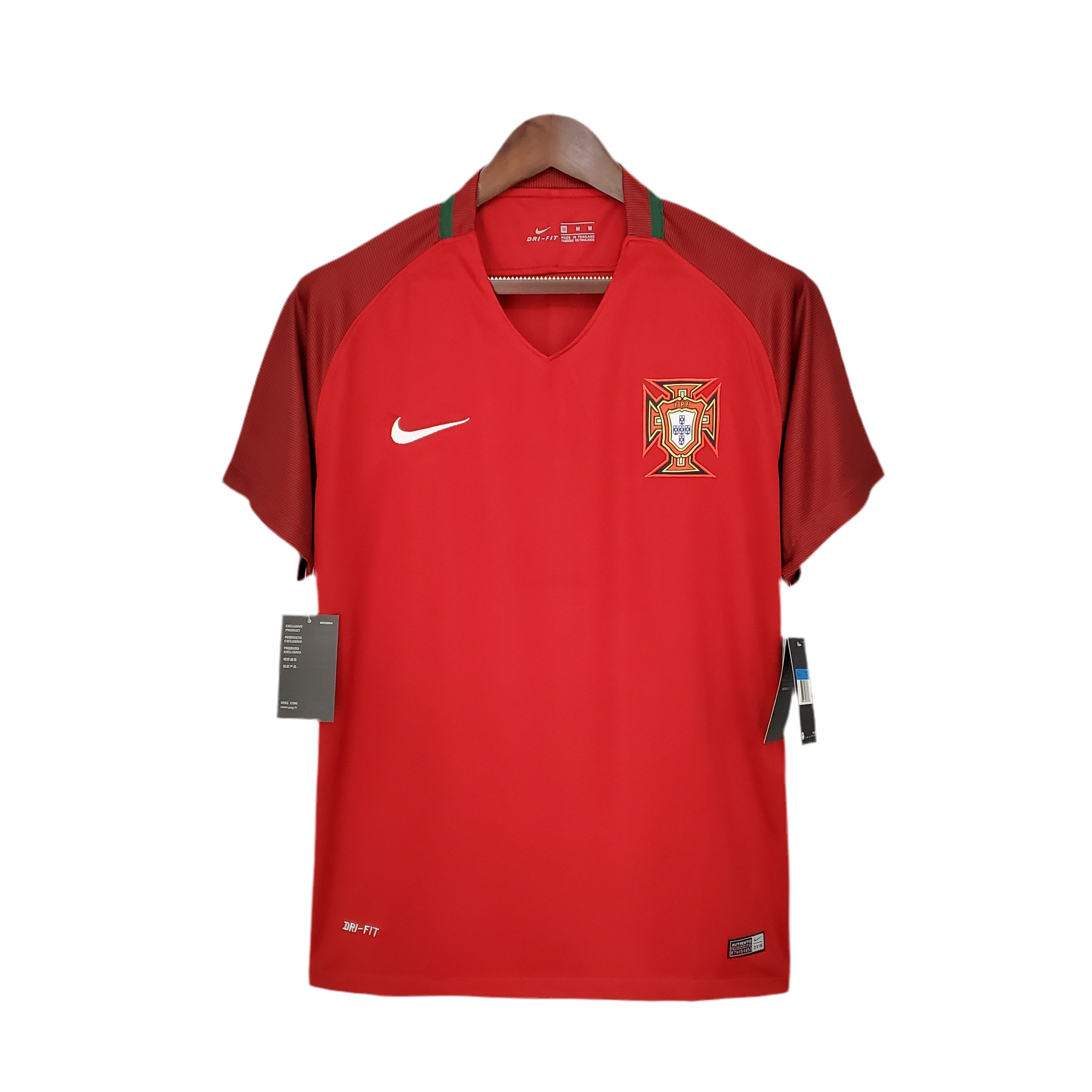 1BBB0112-B907-4174-963B-812210A06CA1.png Jersey Portugal Retro 2016 - Red - Image 1