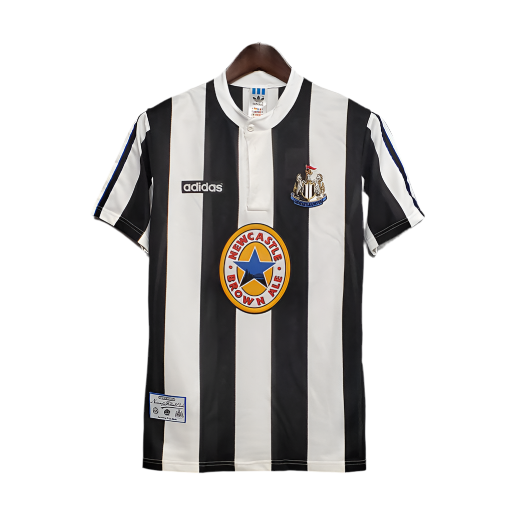 2FE648BB-8D95-401C-9FFA-DCE157E104DD.png Jersey Newcastle Retro 1995/1997 - Image 1