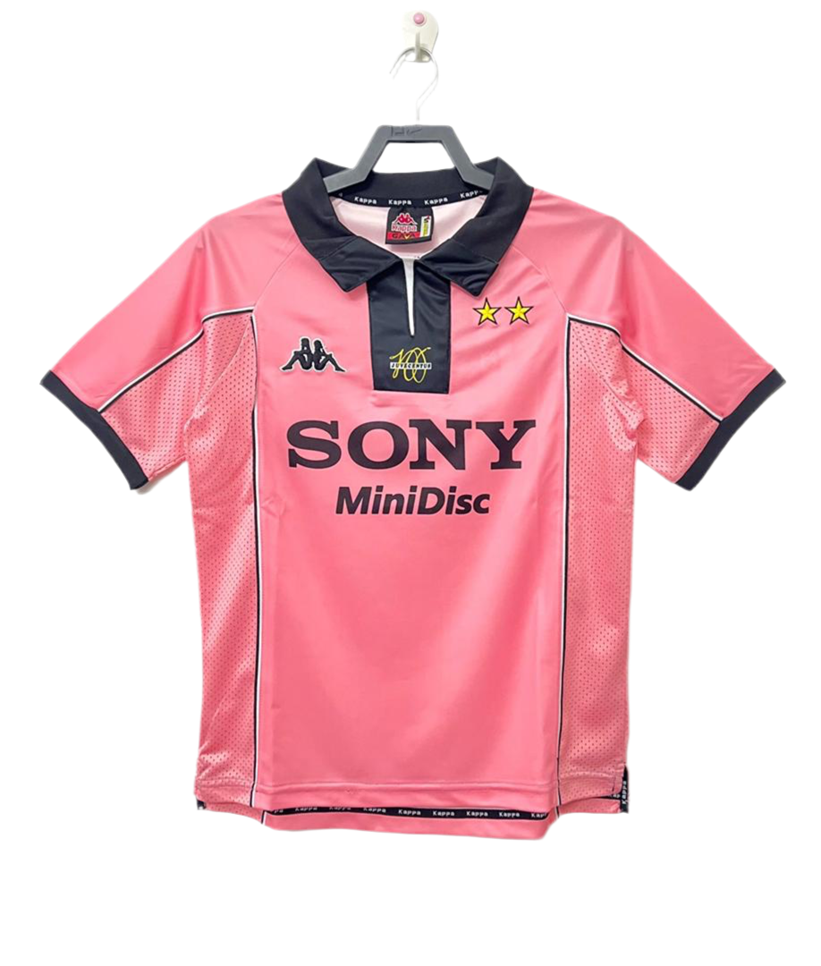 7461D0C7-E5E1-4A3C-9D49-C723DF478D88.png Jersey Juventus Retro 1997/1998 - Pink - Image 1