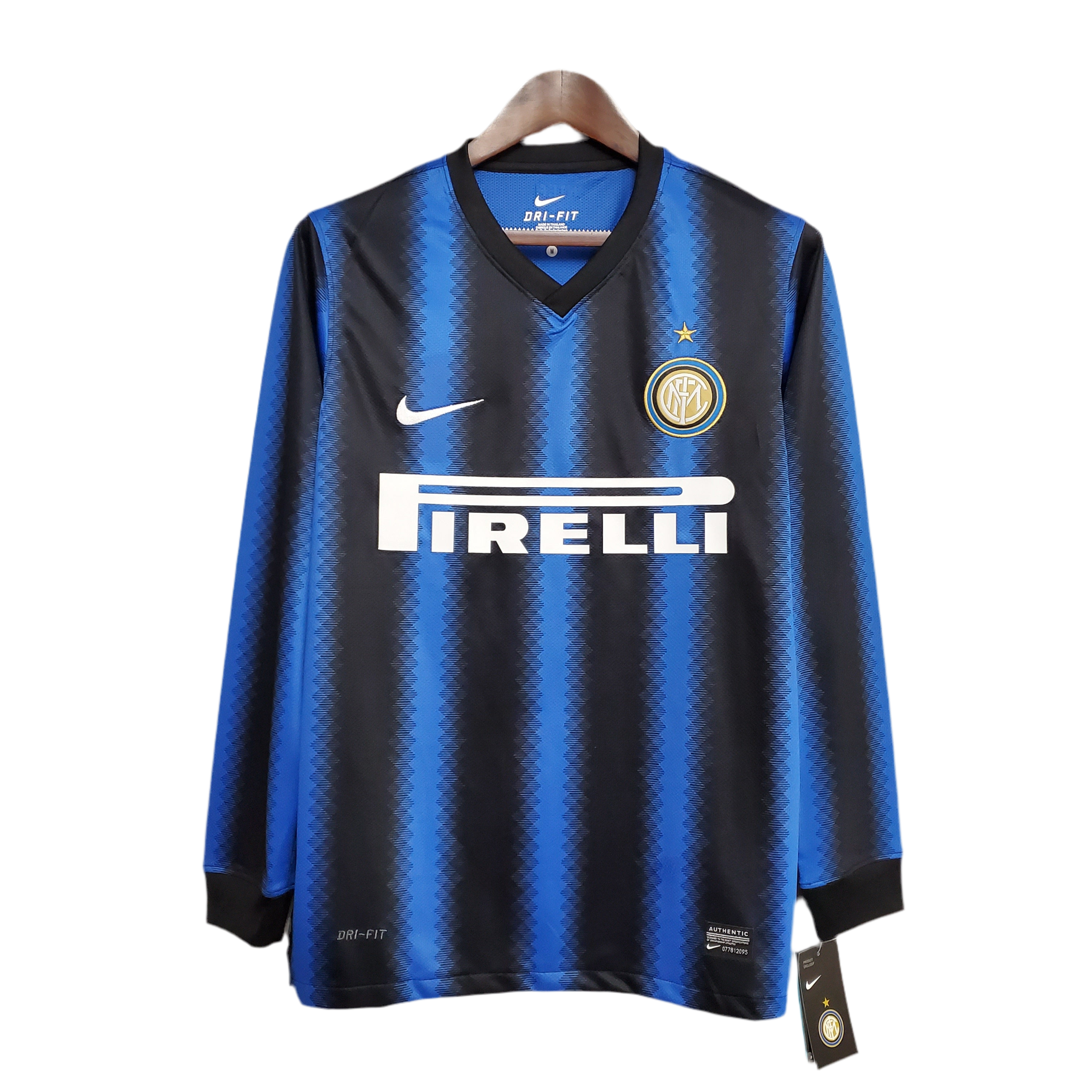 B356B3F5-8B34-49FB-B345-2118BEB402A1.png Jersey Long Sleeve Internazionale I 10/11 - Image 1