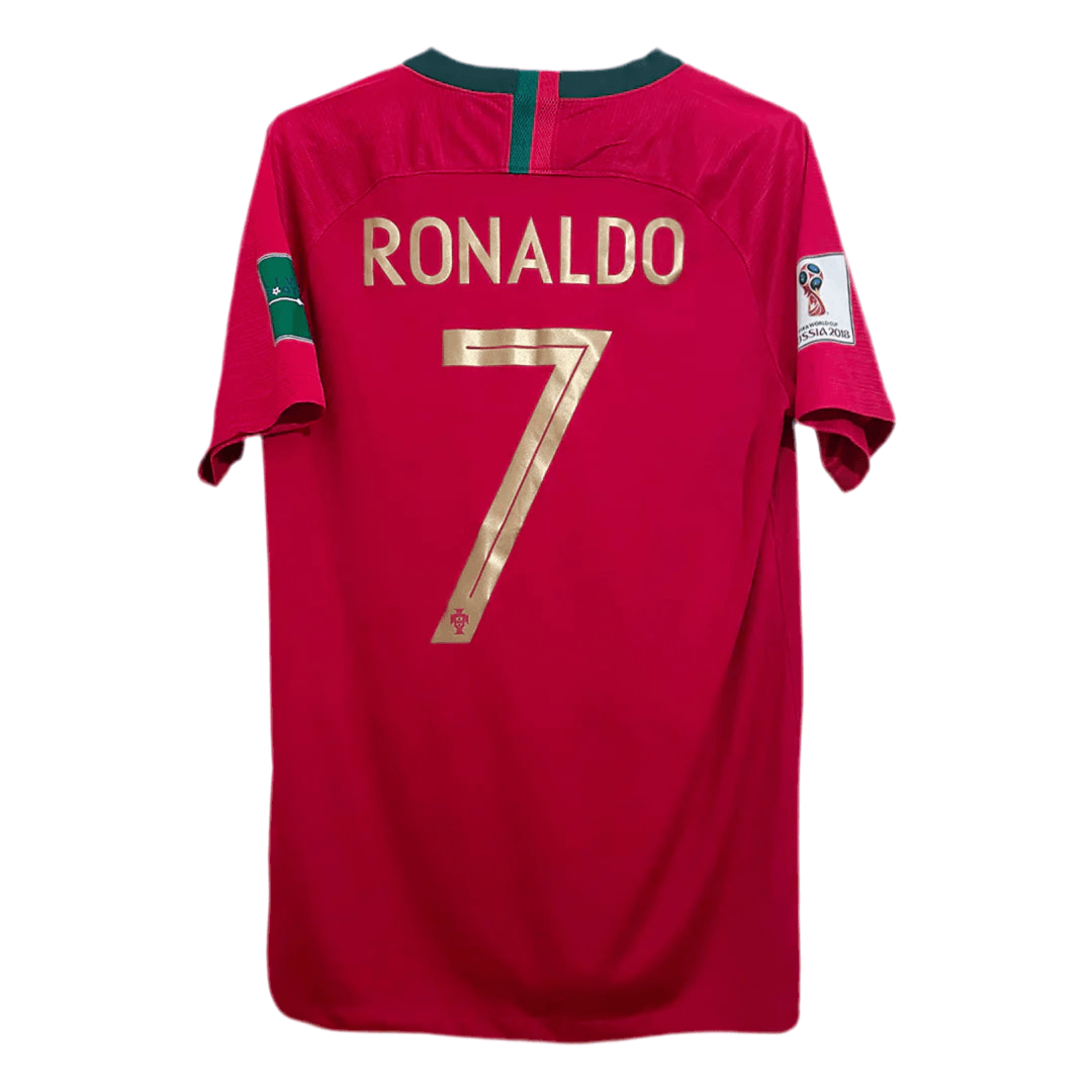 BC0DED7B-A64E-437F-9603-7F2AB5BF3E04.png Jersey Portugal I 18/19 - Ronaldo #7 - Image 1