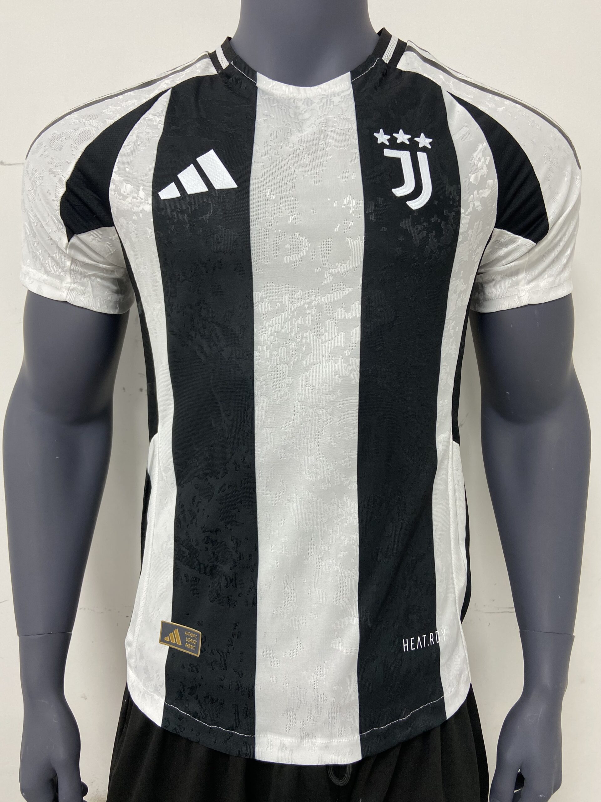 be65591c 24/25 Juventus Home Jersey (Player Version) - Image 1
