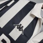 Jersey Juventus Retr?′ 1984/1985 - Black and White - Image 5