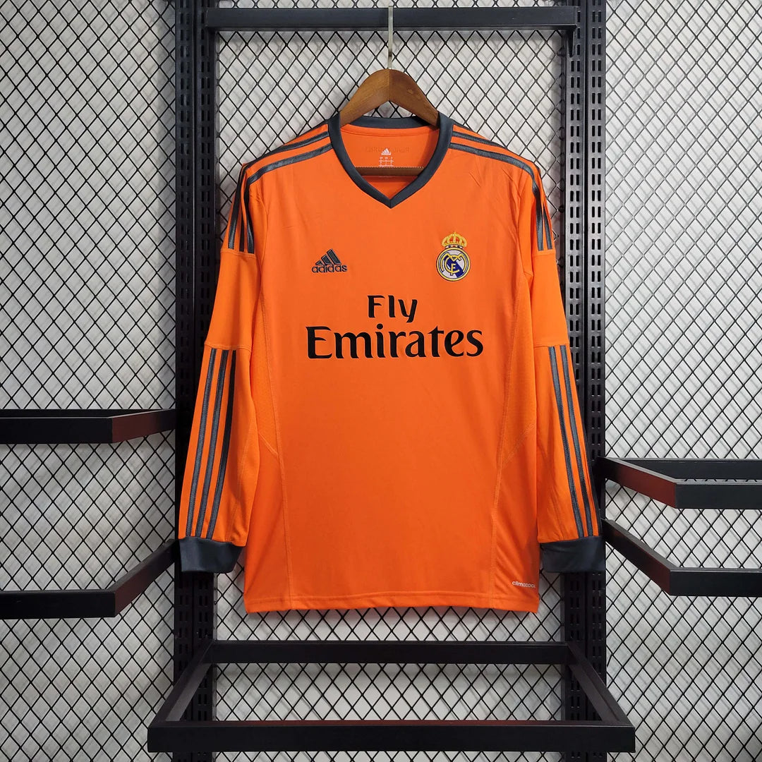 023f2a471f98e90249457e0de0dd8e88.jpg 2013-2014 Retro Real Madrid Third Away Long Sleeve - Image 1