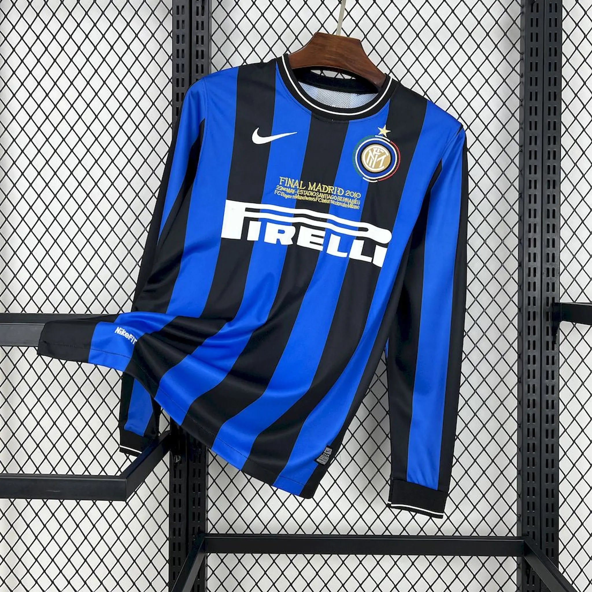 2890_7.jpg 2009/2010 Retro Inter Milan Home Jersey Long Sleeve - Image 1