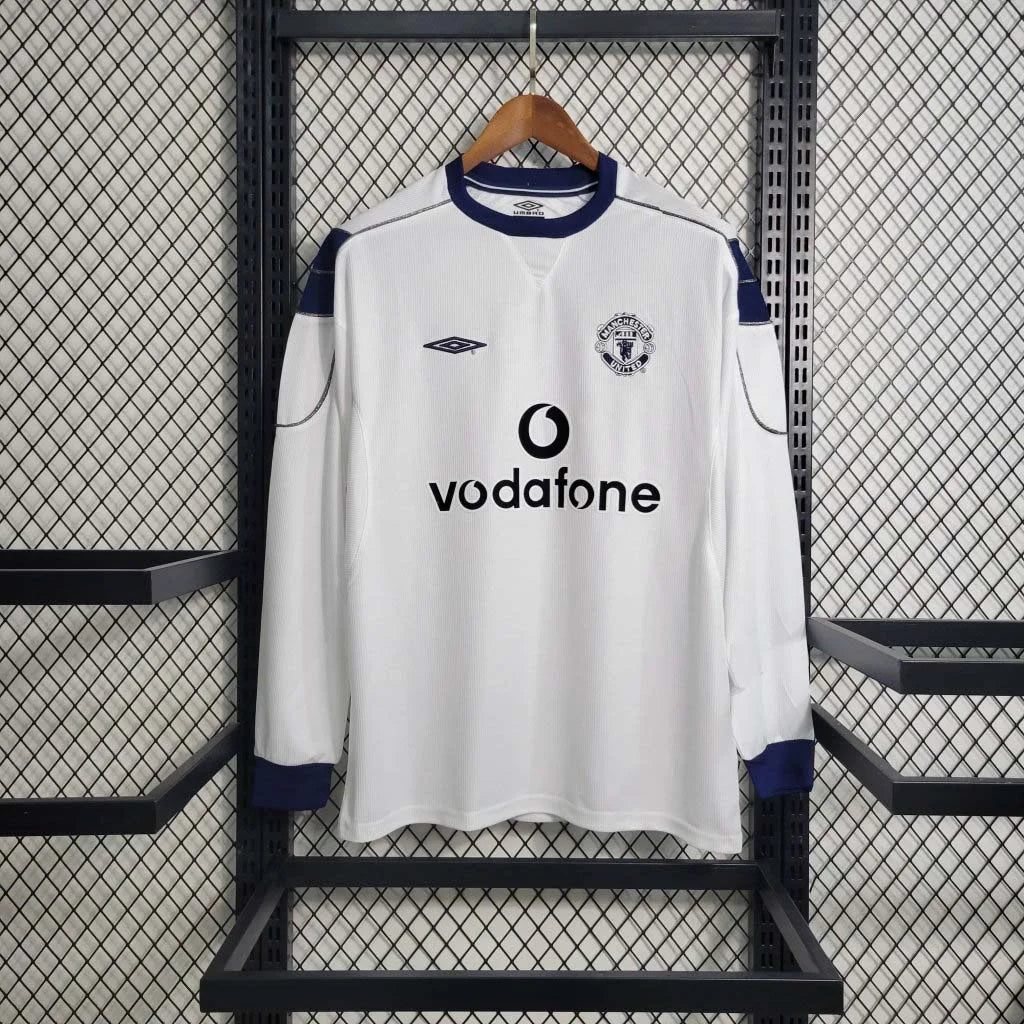 531e4410b797144797ac247d2ca1117c.jpg 2000/2001 Retro Manchester United Away Long Sleeve - Image 1