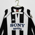 Juventus Retro 1997-1998 Long Sleeve Home Kit - Image 3