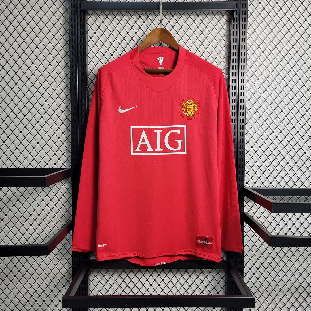 99c9c2b439a6eb07d314293ef84553f6.jpg Manchester United Retro 2007-2008 Home Kit Long Sleeve - Image 1