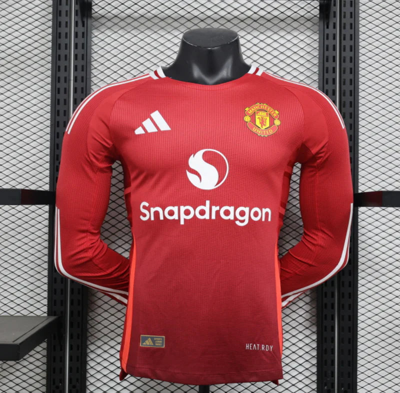 AAD785C4-0597-4984-B62A-CF05DC2A535A.jpg Machester United 2024/2025 Home Kit Long Sleeve - Image 1