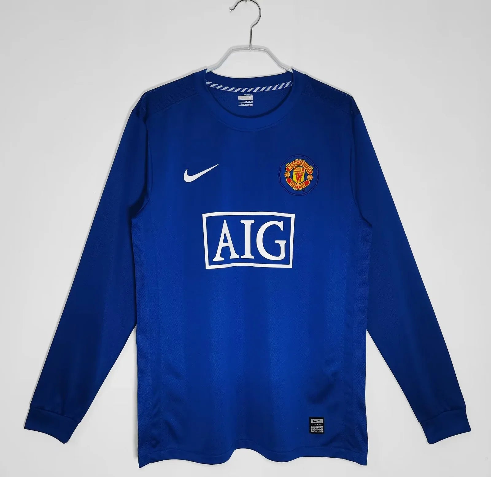 b817a9c4.jpg Manchester United Retro 2008-2009 Away Kit Long Sleeve - Image 1