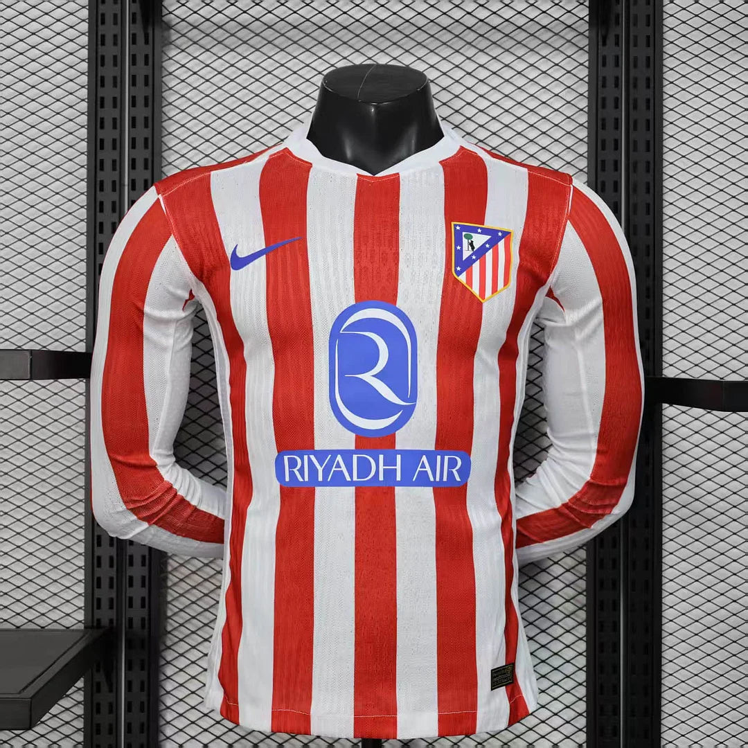 bf6bd8b5947d68841cfd848fd4cd422f.jpg 2025/2026 Atletico Madrid Home Long Sleeve - Image 1