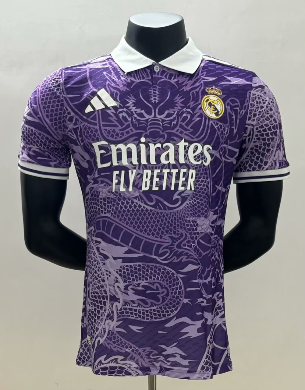 84C9AD05-8E5E-BC1E-B561-4745C27DE351.jpg Real Madrid Special Edition Player Jersey 25/26 - Image 1