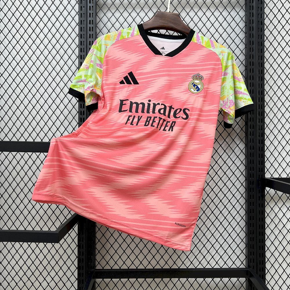 c567cac1f5d621ae9a6e8f8fbba1f3e1.jpg Real Madrid 2025/26 Pre-Match Jersey - Image 1