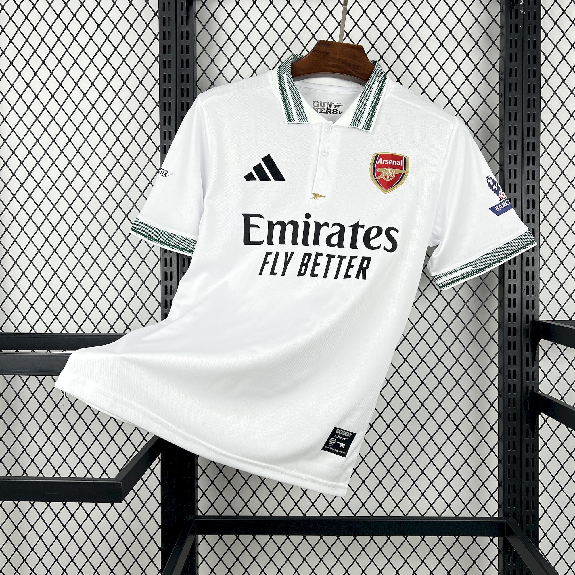 d349ed5d9a994a873a4d3fa243b1b106.jpg Arsenal 2025/26 Concept Jersey - Image 1